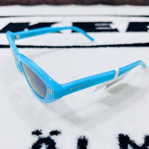 Givenchy GV Day 55mm Cat Eye Sunglasses - Sky Blue / Light Blue main image 7